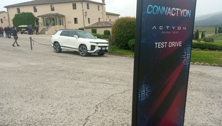 KGM Actyon prova su strada, motorizzazioni e caratteristiche tecniche - Foto 7 di 11