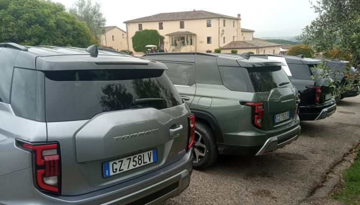 KGM Torres EVX prova su strada, prezzi e motori - Foto 2 di 13