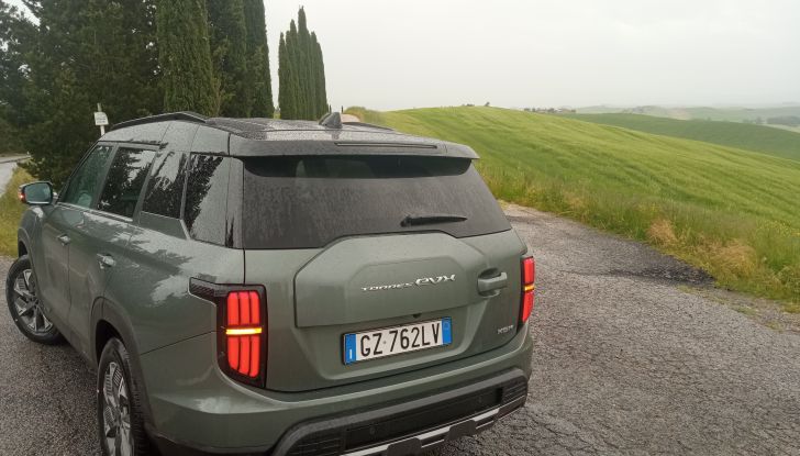 KGM Torres EVX prova su strada, prezzi e motori - Foto 7 di 13