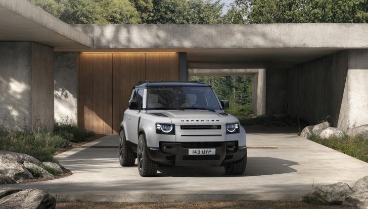 Land Rover Defender 2026: più smart, più bella, sempre inarrestabile - Foto 36 di 49