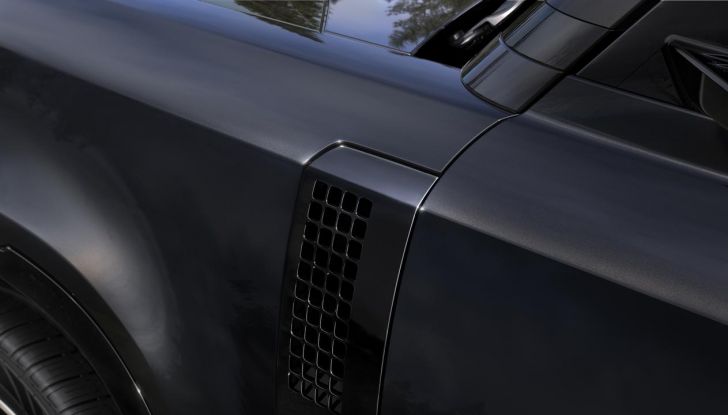 Land Rover Defender 2026: più smart, più bella, sempre inarrestabile - Foto 44 di 49