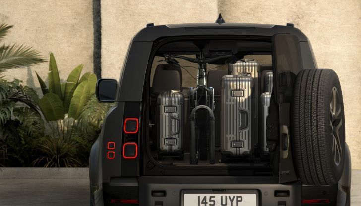 Land Rover Defender 2026