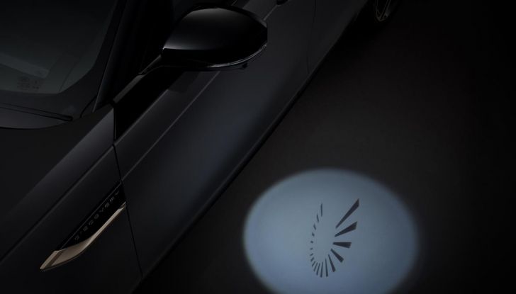 Land Rover Discovery compie 35 anni: ecco le esclusive edizioni Tempest e Gemini - Foto 27 di 33