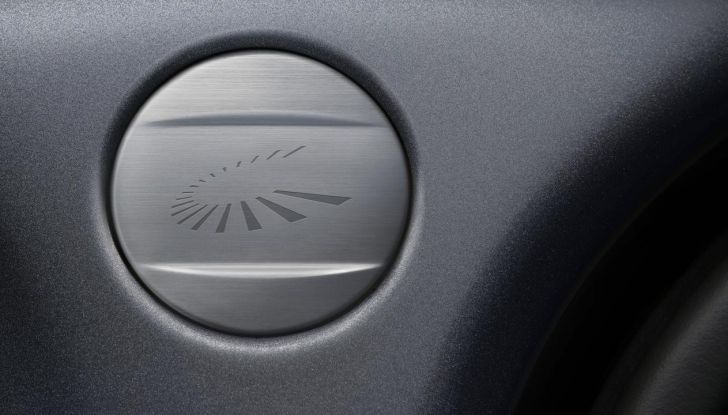 Land Rover Discovery compie 35 anni: ecco le esclusive edizioni Tempest e Gemini - Foto 30 di 33