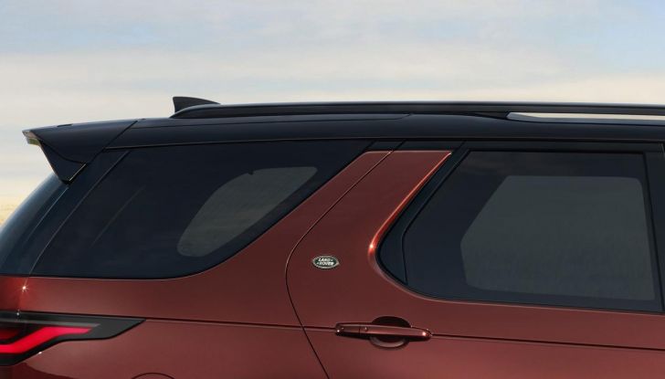 Land Rover Discovery compie 35 anni: ecco le esclusive edizioni Tempest e Gemini - Foto 8 di 33