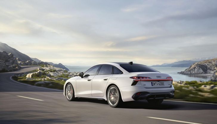 Nuova Audi A6 e-hybrid quattro