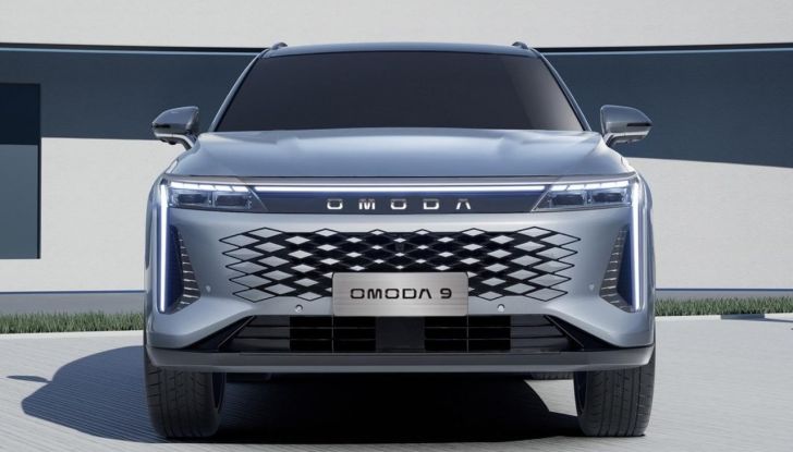 Omoda 9 Super Hybrid arriva in Italia: 537 CV, 145 km elettrici e prezzo shock - Foto 2 di 5