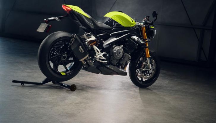 Triumph Speed Triple 1200 RX: tanta potenza in appena 1200 esemplari - Foto 31 di 43