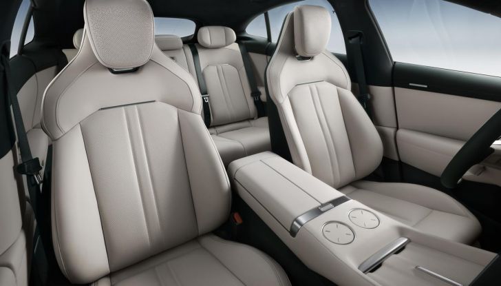 Xiaomi YU7: caratteristiche, design, abitacolo, versioni, autonomia e motori - Foto 12 di 62