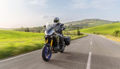 Yamaha Tracer 7 2025: design affilato e dotazioni premium alzano l’asticella del segmento