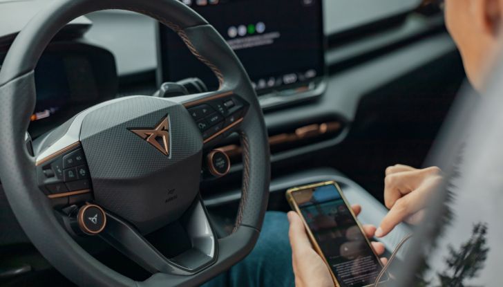 Gamma Cupra e-HYBRID: più autonomia, prestazioni e tecnologia - Foto 26 di 63