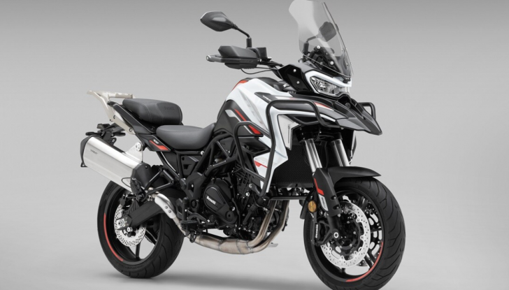 Benelli TRK 702 e 702X: valigie gratis e due formule di finanziamento attive - Foto 19 di 24