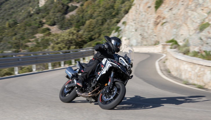 Benelli TRK 702 e 702X: valigie gratis e due formule di finanziamento attive - Foto 5 di 24