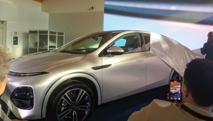 Test Drive XPENG G6 e XPENG G9: prova su strada, prezzi e autonomia - Foto 5 di 35