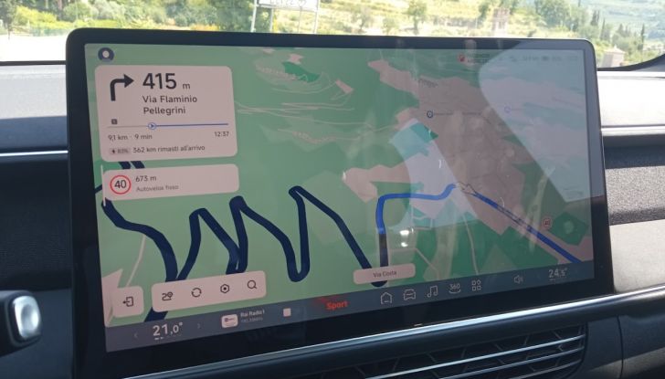 Test Drive XPENG G6 e XPENG G9: prova su strada, prezzi e autonomia - Foto 33 di 35