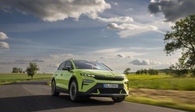 Skoda Elroq RS 2025: debutta la versione sportiva del SUV compatto elettrico