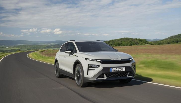 Skoda Elroq RS 2025: debutta la versione sportiva del SUV compatto elettrico - Foto 3 di 17