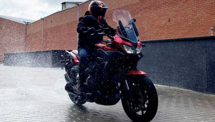 La cinese Cyclone debutta in Italia con moto e scooter a prezzi competitivi - Foto 1 di 9
