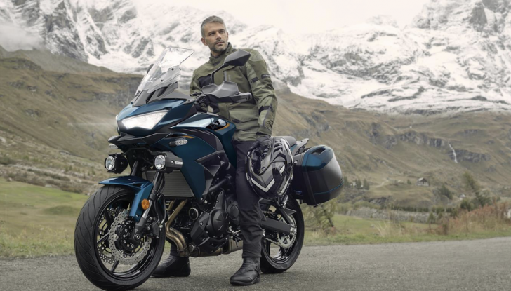 Kawasaki Versys 650 2026: nuovi colori e più tecnologia, ma stessa meccanica - Foto 9 di 9