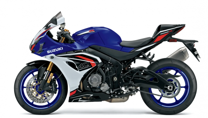 Suzuki GSX-R1000R 2025: ritorno in grande stile per i 40 anni della leggenda - Foto 9 di 12