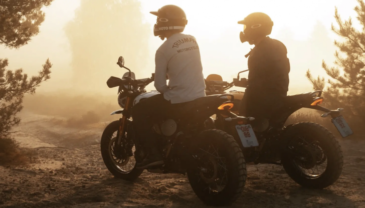 Triumph scrambler 400 XC, lo stile retro incontra l’anima off-road - Foto 9 di 17