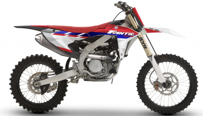 Fantic svela la gamma MX 2026: nuove livree, scarichi Akrapovic e DNA da gara