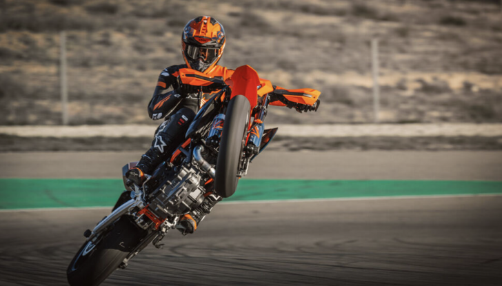 Ktm lancia le nuove 690 Enduro R e 690 Smc R: evoluzione tecnica e puro divertimento - Foto 10 di 10