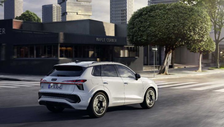 Audi Q3 SUV e-hybrid 2025: allestimenti e prezzi della nuova plug-in da 272 CV - Foto 6 di 8