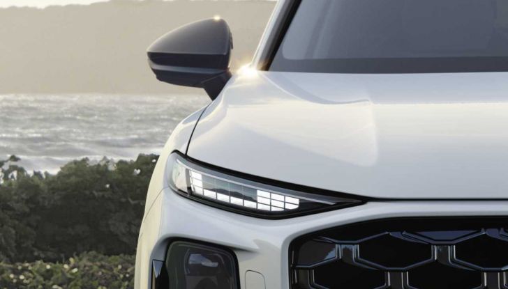 Audi Q3 SUV e-hybrid 2025: allestimenti e prezzi della nuova plug-in da 272 CV - Foto 7 di 8