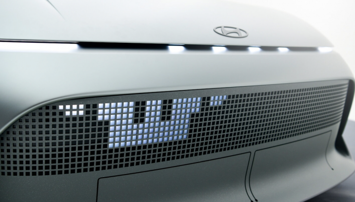 Hyundai Three, la concept che diventa realtà: nel 2026 l’elettrica sarà di serie - Foto 6 di 10