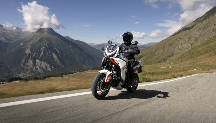 Moto Morini X-Cape 1200, la maxi-adventure che unisce potenza e tecnologia - Foto 6 di 16