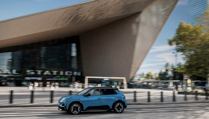 Nissan Micra elettrica: il ritorno della compatta giapponese - Foto 16 di 16