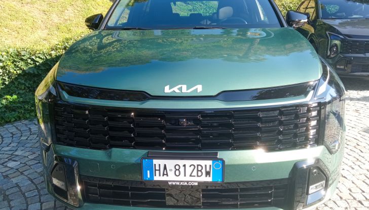 Nuovo Kia Sportage 2025 test drive, motori e prezzi - Foto 3 di 17
