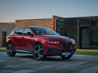 Nuova Alfa Romeo Tonale: evoluzione sportiva e tecnologica per un’esperienza di guida emozionante
