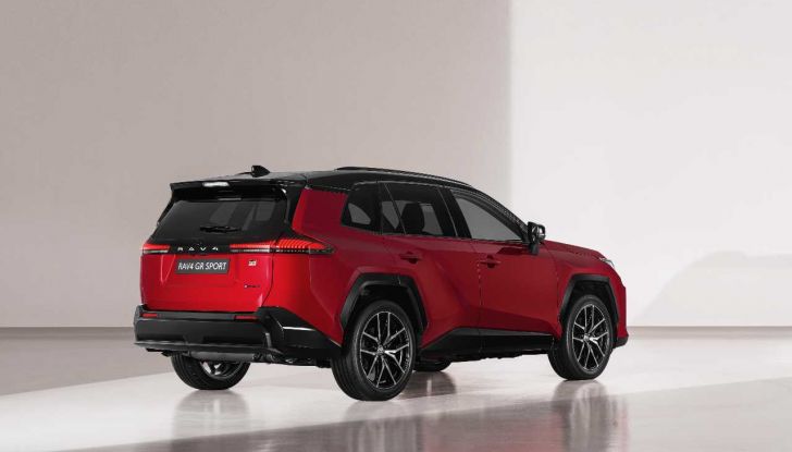 Toyota RAV4 2025: via agli ordini in Italia, gamma e listino - Foto 10 di 12