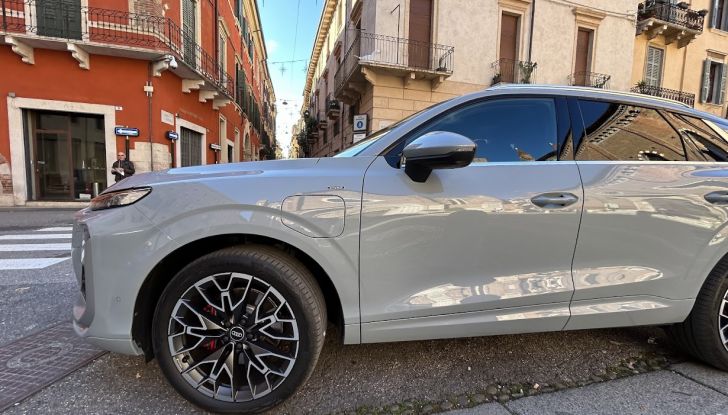 Nuova Audi Q3 e-hybrid prova su strada, motorizzazioni e consumi - Foto 10 di 14