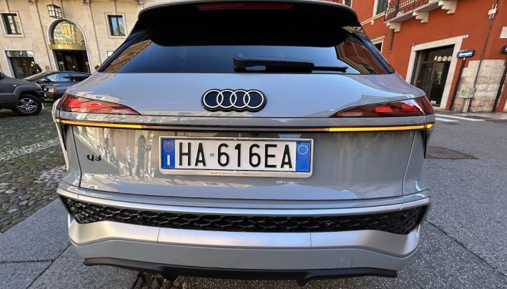 Nuova Audi Q3 e-hybrid prova su strada, motorizzazioni e consumi - Foto 12 di 14