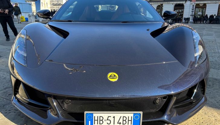 Lotus Emira, prova su strada e prestazioni - Foto 3 di 5