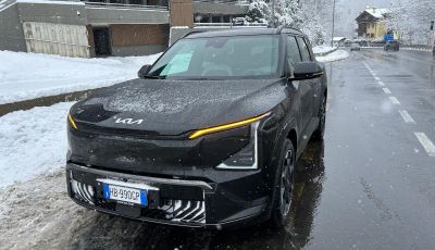 Kia EV5 2026 prova su strada, prestazioni e prezzi