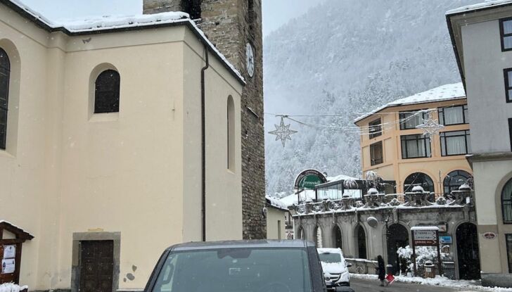 Kia PV5, prova su strada del nuovo van elettrico - Foto 11 di 14