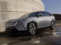 Mazda CX-6e 2026: la nuova elettrica disponibile con Power Bonus fino a 3.250 euro