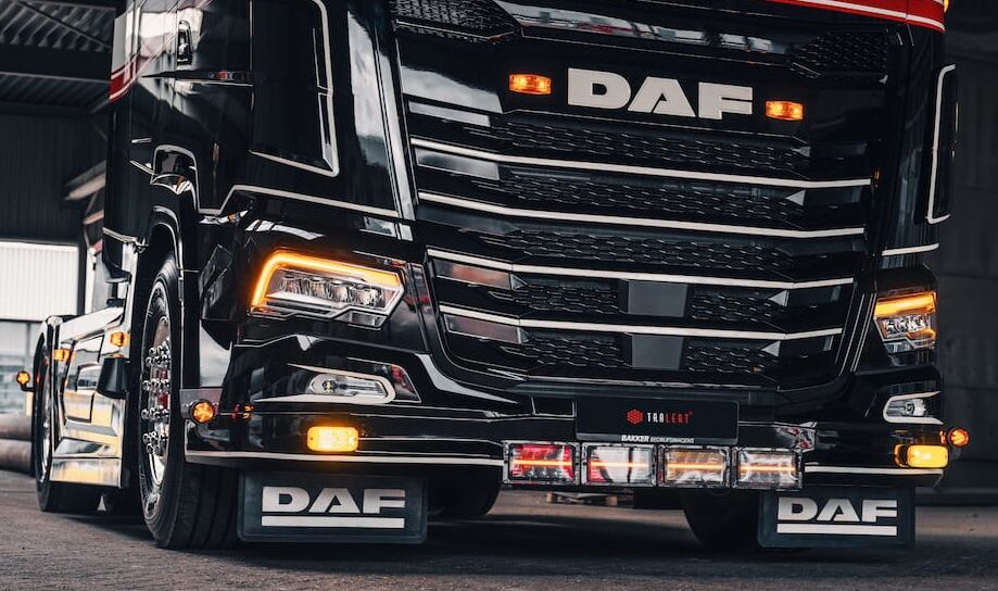 Foto: TRALERT® Illuminazione 24V per trailers e semirimorchi O3/O4: come la normativa europea rafforza la sicurezza dei mezzi pesanti