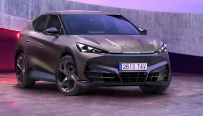 Nuova Cupra Tavascan: l’elettrica si evolve tra tecnologia e accessibilità