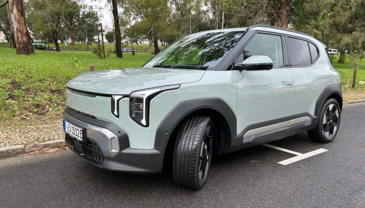 Kia EV2 prova su strada, dati tecnici e prezzi - Foto 7 di 10