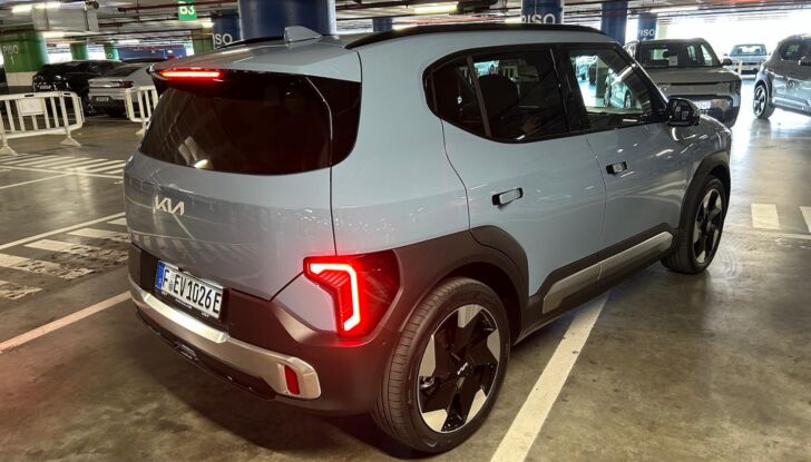 Kia EV2 prova su strada, dati tecnici e prezzi - Foto 9 di 10