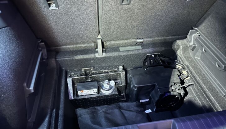 Nuova Cupra Raval dati tecnici, design e prezzo - Foto 9 di 19