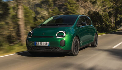 Renault Twingo E-Tech Electric 2026 arriva in Italia: porte aperte e prezzi per il lancio