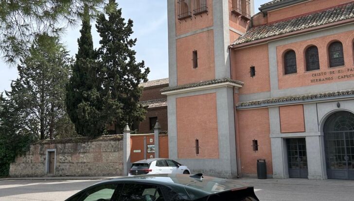 Nuova Cupra Born prova su strada, prestazioni e prezzi - Foto 9 di 12