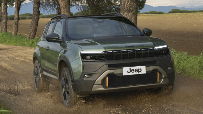 Jeep Avenger 2026: arriva il restyling del SUV compatto, con novità su estetica e motori