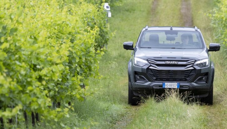 Isuzu D-Max 2.2 MY26, prova su strada del pick-up che punta su coppia, lavoro e concretezza - Foto 5 di 14